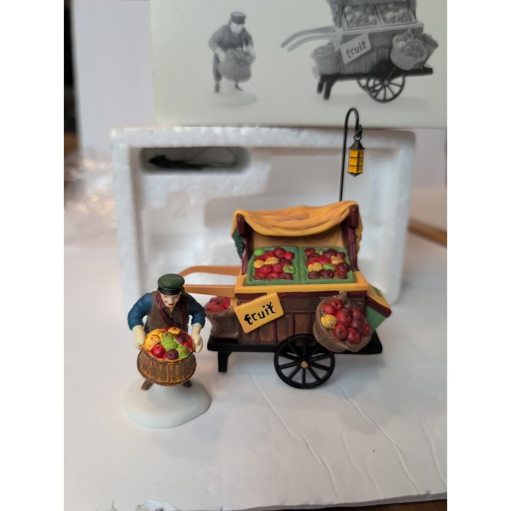 Vintage Department 56 Chelsea Market Fruit Monger & Cart W/Original Box